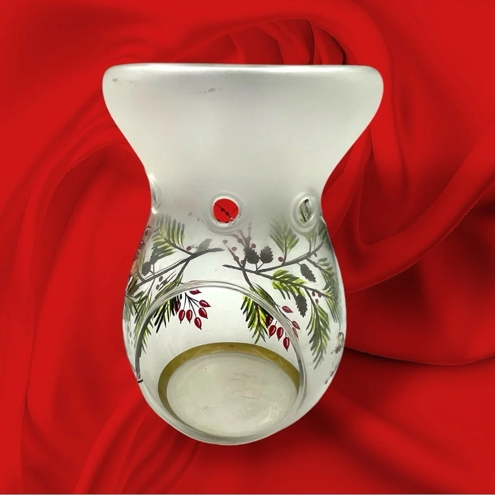 Yankee Candle Frosted Holiday Winter Wax Warmer NWOT